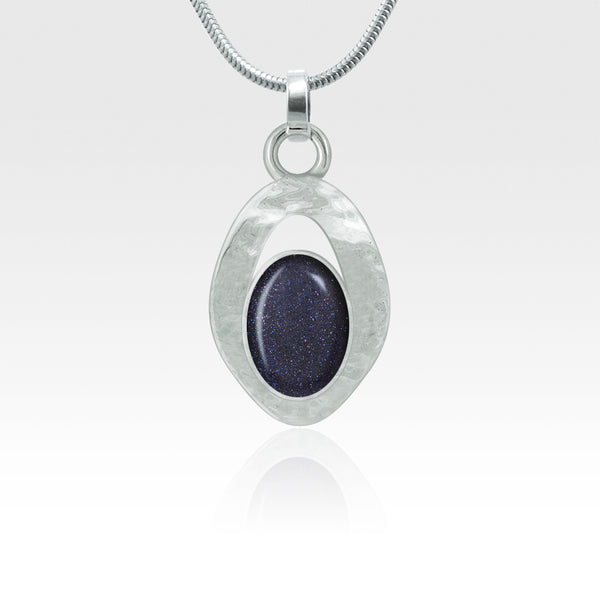 Hammered Pendant Goldstone Silver