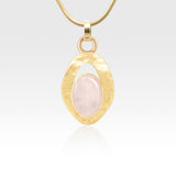 Hammered Pendant Quartz Rose