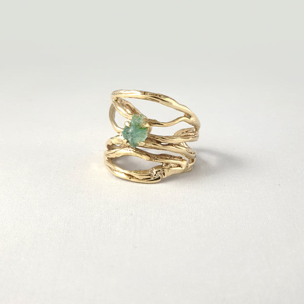 Twiglet Raw Emerald Ring Side